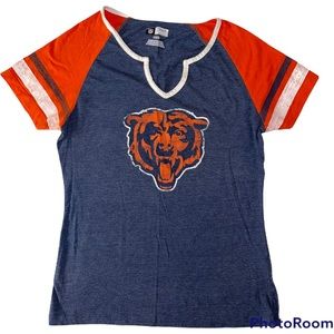 NFL Team Apparel Women's "Chicago Bears" Split Neck T-shirt M